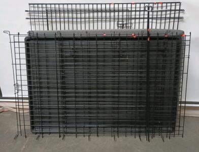 Metal Dog Crate With Plastic Bottom Tray And Breathable Bed Bottom Cushion