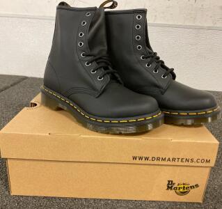 BRAND NEW!!! Dr. Martens Women's 1460 W Nappa Leather Boots Size 7 Womens
