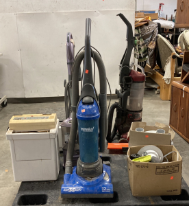 (2) Working Vacuum’s, Microwave & More