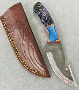 Hunting Knife with Gut Hook, Multi-colored Handle, Leather Sheath