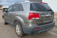 2011 KIA SORENTO - 3RD ROW SEATING! - 6