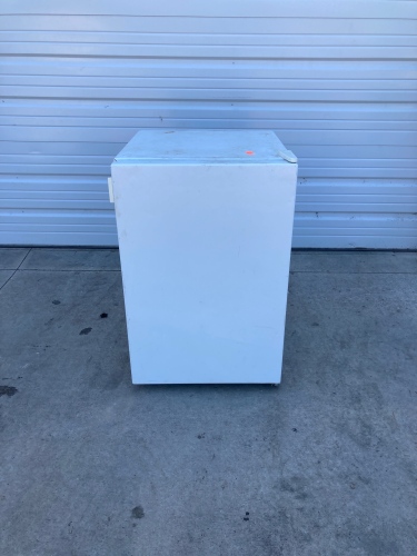 Kenmore Small Mini/fridge