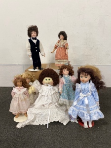 Assorted Vintage Dolls