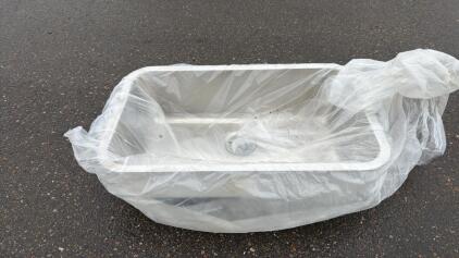 Stainless Steel White Undermount Kitchen Sink -30&rdquo;x18&rdquo;x9&rdquo;