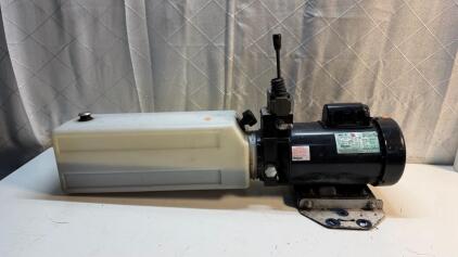 Compact Hydraulic Power Unit And Reservoir -33&rdquo;x7&rdquo;x7&rdquo;