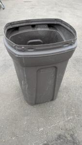Rubbermaid Trash Can, 32 Gallon, Dark Gray, Plastic, with Wheels and Handles