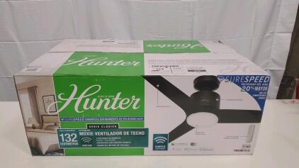 BRAND NEW Hunter Moxie 52-inch Integrated LED Indoor Matte Black Ceiling Fan