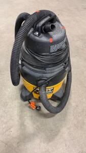 Shop-Vac QSP Pro 8 Gallon Wet/Dry Vacuum, 3.0 HP, Yellow/Black -Tested