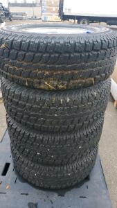 (4) Wintercat Radial SST Snow Tires LT265/70R17