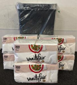 Rubbermaid 12.4 Gallon Trash Can And (6) Bags of 300 Count Napkins