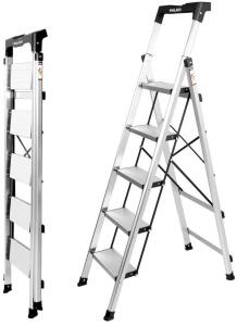 Valeo Aluminum 5 Step Ladder W/ Retractable Hand Grip