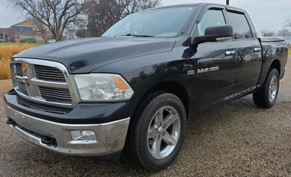 2012 RAM 1500 - BED COVER!