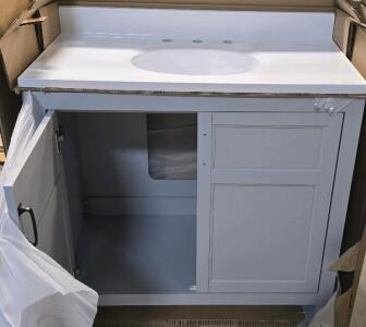 Style Selections 37-in Vanity With Sink Top- New!