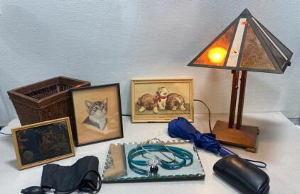 Working Lamp ( has a small hole in shade ) / Vintage Cat Pictures and More