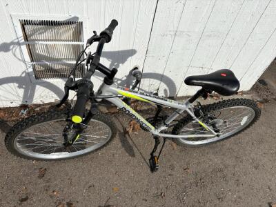 Roadmaster Granite Peak Mountain Bike, 26-inch Wheels, 18 Speed