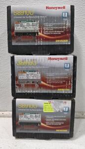 (3) Honeywell S8610U3009 Universal Intermittent Pilot Ignition Module