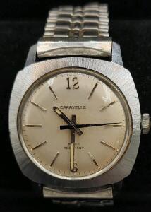(1) Vintage 1970s Caravelle by Bulova Men's Mechanical Watch