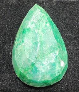 (1) 138.60 Ct. Natural Green Emerald Columbiane Teardrop Gemstone