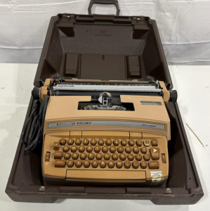Smith-Corona Coronet Super 12 Electric Typewriter, Beige, Coronamatic Cartridge