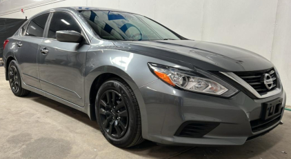 2016 NISSAN ALTIMA - BLUETOOTH!
