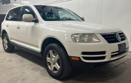 2006 VOLKSWAGEN TOUAREG - AWD!