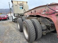 2005 KENWORTH T800 TRACTOR - RUNS AND DRIVES WELL- TRUCK ONLY - 7