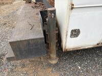 1998 Kenworth T300 Service Truck, 32,000 lbs GVWR, Hydraulic Crane, Honda Air Compressor - 17