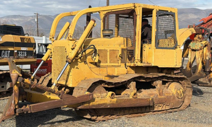 1979 Caterpillar D6C Bulldozer Serial # 1Z555, Diesel Engine - RUNS - 7717 HRS SHOWING