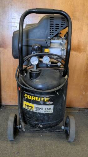 Brute 10 gal Air Compressor