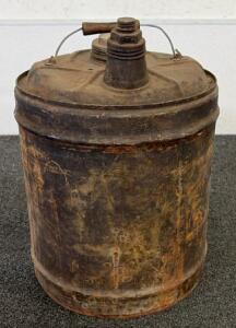 (1) Vintage Galvanized Metal Oil Or Gas Can With A Wood Handle