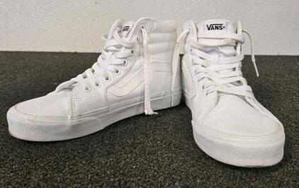 VANS Womens 7.5 White Hightop Shoes
