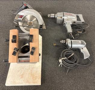 (1) Skilsaw 5150 Circular Saw 2.3HP, (2) Corded Power Drills, (1) Table Vise (All power tested and work)
