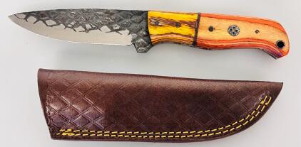 Fixed-Blade Knife, Damascus-style Blade, Wood Handle, Leather Sheath