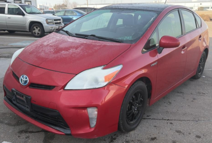 2014 TOYOTA PRIUS - HEATED SEATS