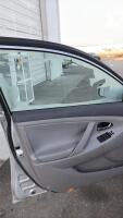 2008 TOYOTA CAMRY HYBRID - RUNS WELL - 9