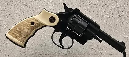 Rohm GmbH RG24 Revolver .22 LR, 6-Round, Sontheim-Brenz