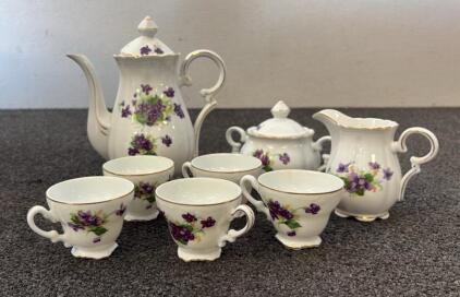 Fine Dishware and Dish set