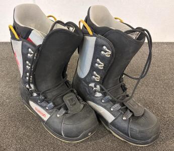 (1 pair) Burton Progression Men's Snowboard Boots, US 10, EU 43, Black/Grey