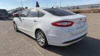 2016 FORD FUSION SE - RUNS WELL - 3