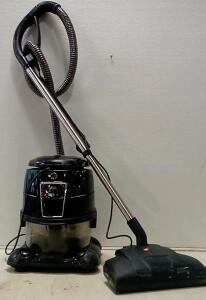 Hyla Air And Room Cleaning System. (Turns On, Unable To Test With Water In Tank.)