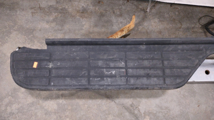 Chevy/GMC Rear Bumper with Step Pad, Silverado/Sierra 1999-2007, Tow Ready