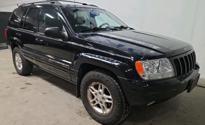 2000 JEEP GRAND CHEROKEE - 4X4!