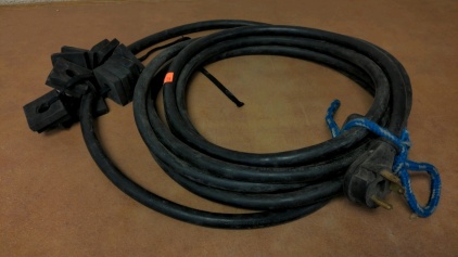 RV Extension Cord w/Anti-Roll Stabilizers