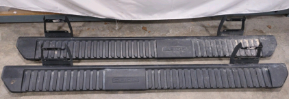 Pair of OEM Ford F-250, F-350, or F-450 Super Duty Fixed Running Boards w/ Brackets
