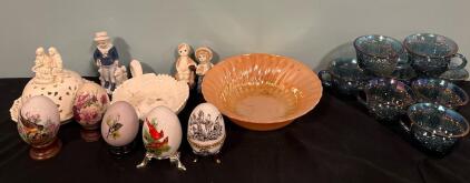NickNacks and Table Decor (5) Collectable Eggs With Stands Various Glass Bowls (8) Piece Tea Cup Set