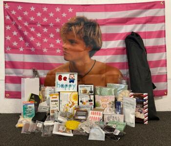 Jj Maybank Flag, Photo Album, (3) Burger Presses, Nutribullet Replacement Parts, Dummy Phones, Dog Rear Hock Brace, Beeswax, Various Phone Cases, Nails, Earrings And More