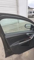 2013 VOLVO S60 - HEATED SEATS - LEATHER INTERIOR - 9