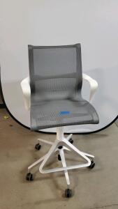 Herman Miller Setu Stool, Mesh, Gray/White, Height Adjustable, Footrest Ring 24x24x45 inches (61x61x114 cm