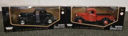 (2) Motormax 1/24 Die-Cast Collection Model Vehicles