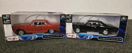 (2) Maisto Special Edition 1:24 Scale Die-Cast Cars